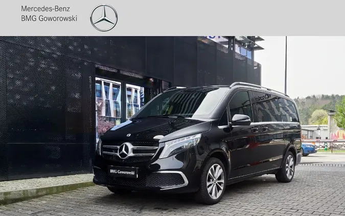 samochody osobowe Mercedes-Benz Klasa V cena 399900 przebieg: 28500, rok produkcji 2023 z Wleń